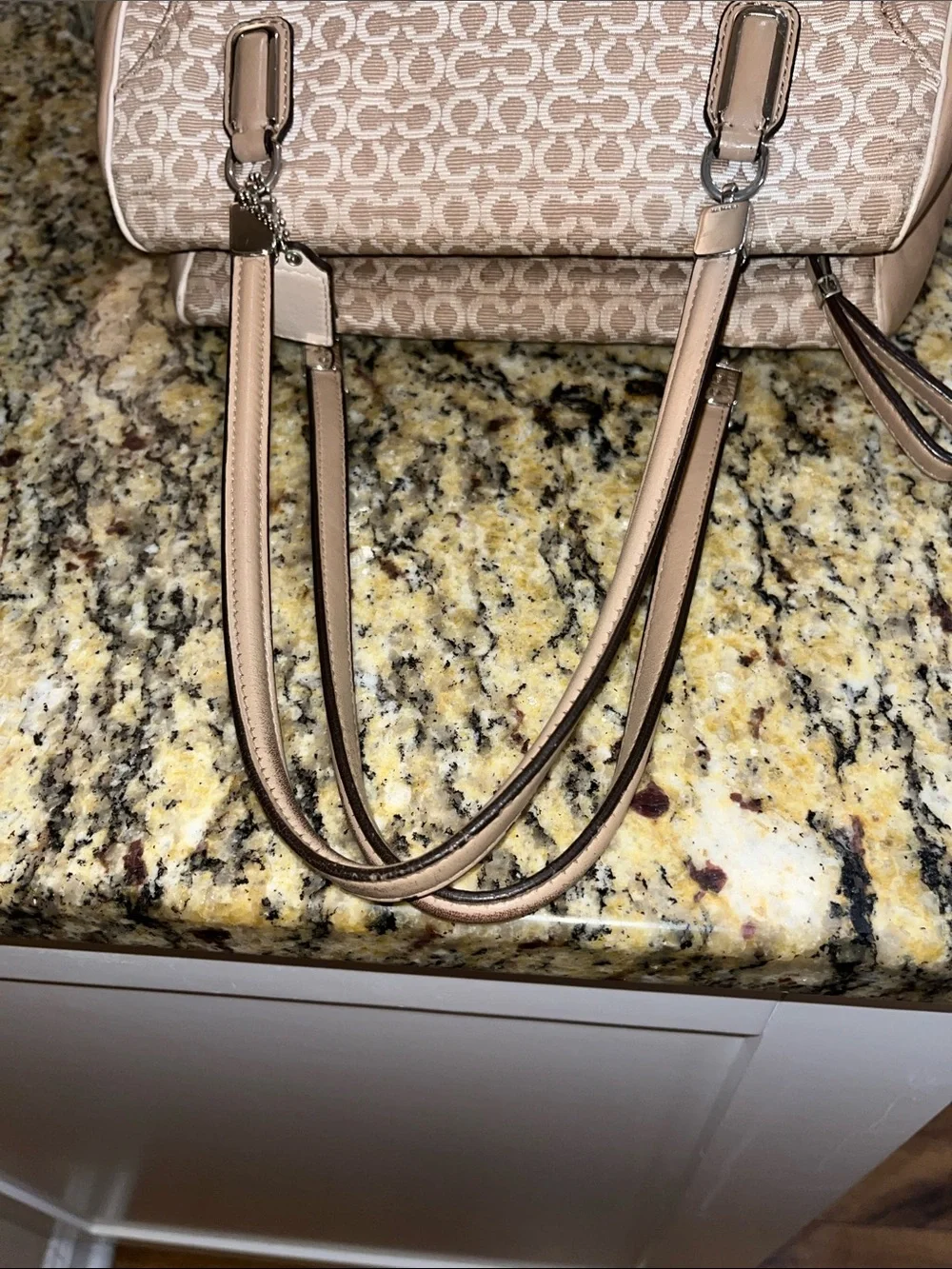 EUC Authentic Coach Madison Madeline East/West Handbag.